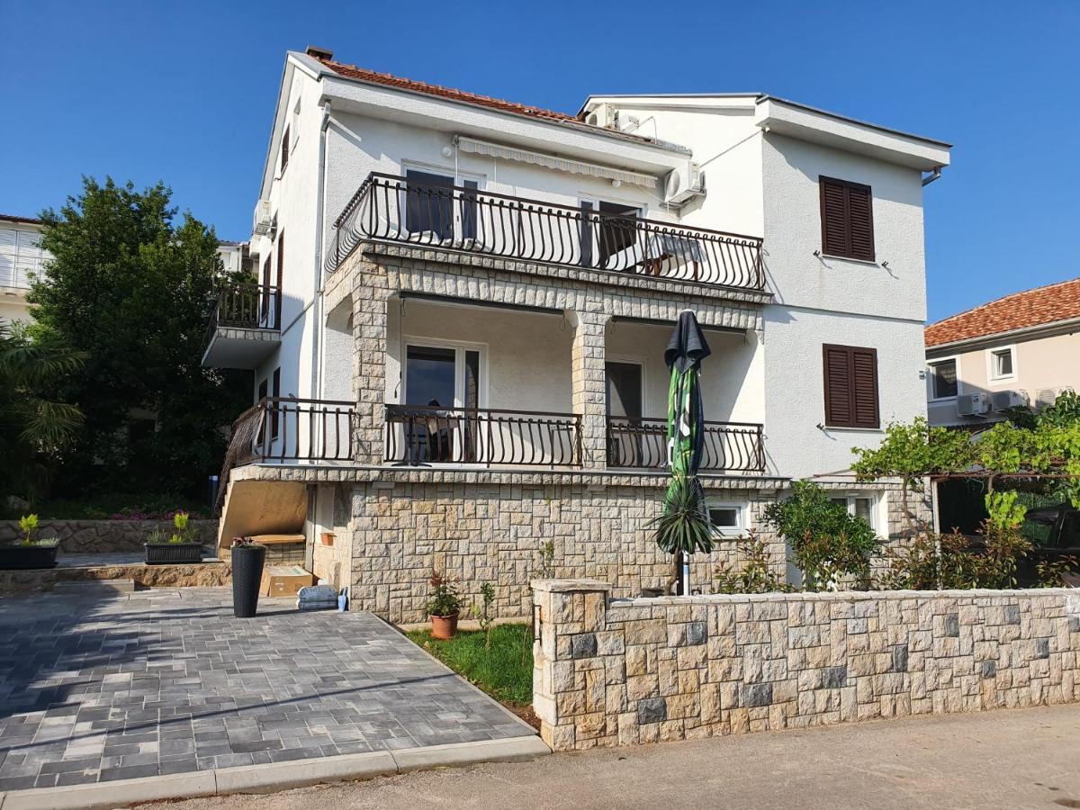 Vila Beleca Krk - Apartments Rest & Sea Крк Экстерьер фото
