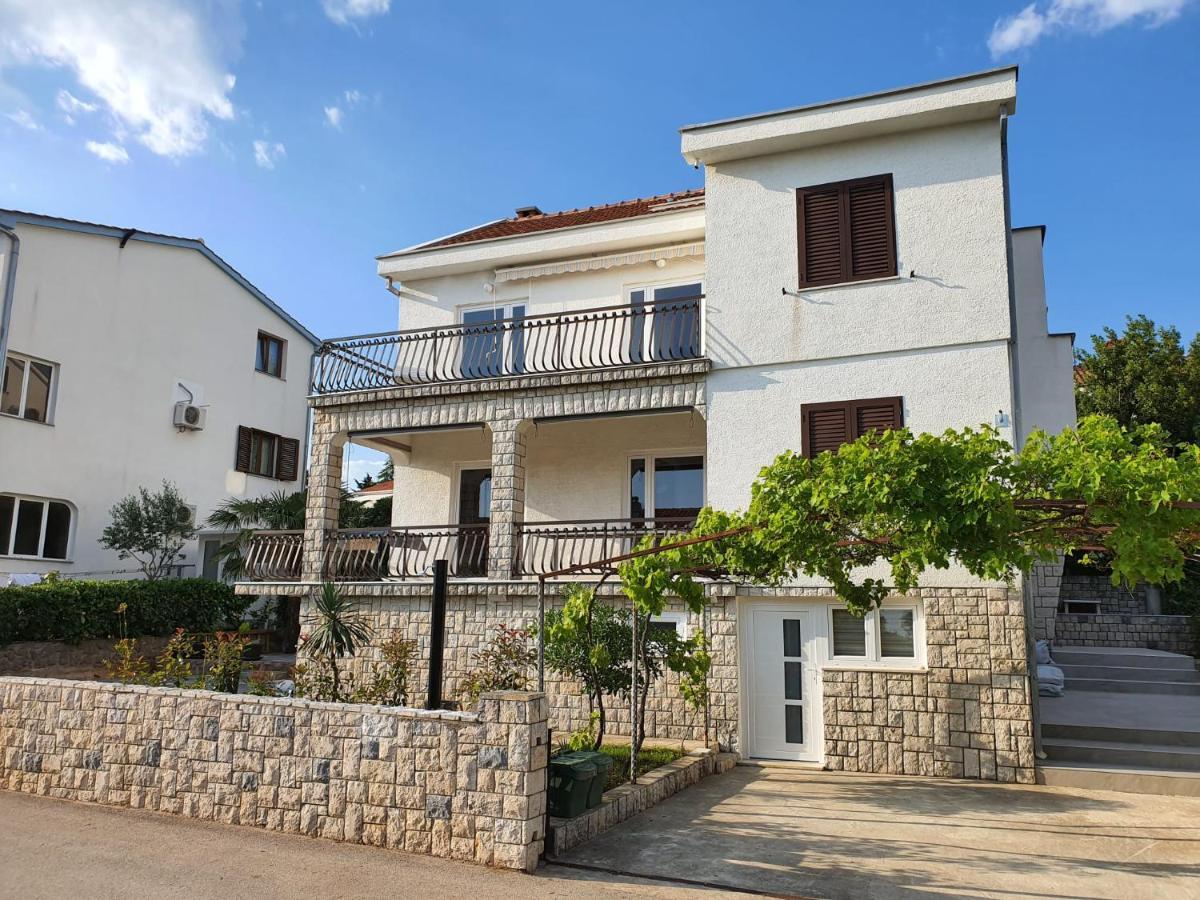 Vila Beleca Krk - Apartments Rest & Sea Крк Экстерьер фото